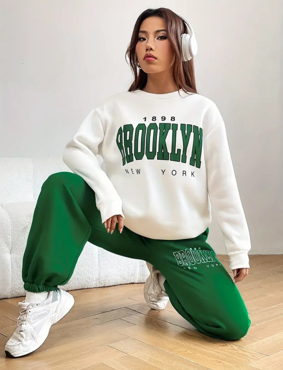 Ensemble sweat-shirt et jogging en polaire confortable pour femme - Ensemble deux pièces sportif décontracté avec poches, manches longues, col rond - Parfait pour l'automne/hiver