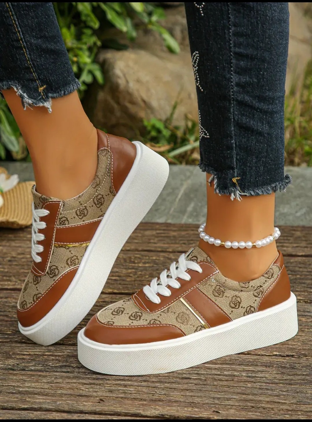 Baskets tendance pour femmes - Chaussures décontractées respirantes et antidérapantes à semelle épaisse avec design à lacets pour toutes les saisons