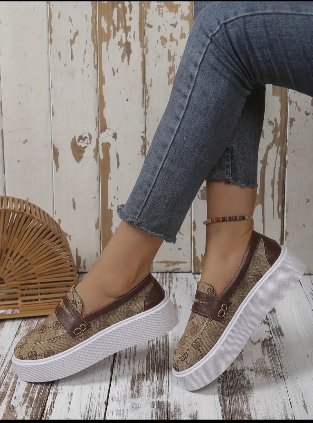 Baskets respirantes à enfiler pour femmes - Mocassins décontractés à semelle souple, légers et confortables, polyvalents pour toutes les saisons, design à imprimé floral à la mode, chaussures de march