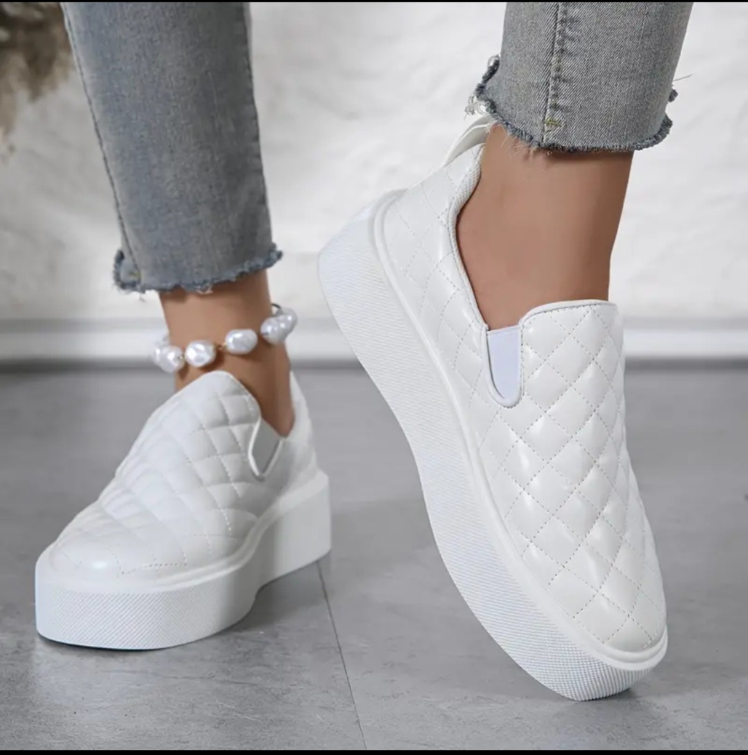 Mocassins matelassés chics pour femmes - Chaussures décontractées confortables à semelle en caoutchouc antidérapante et revêtement synthétique