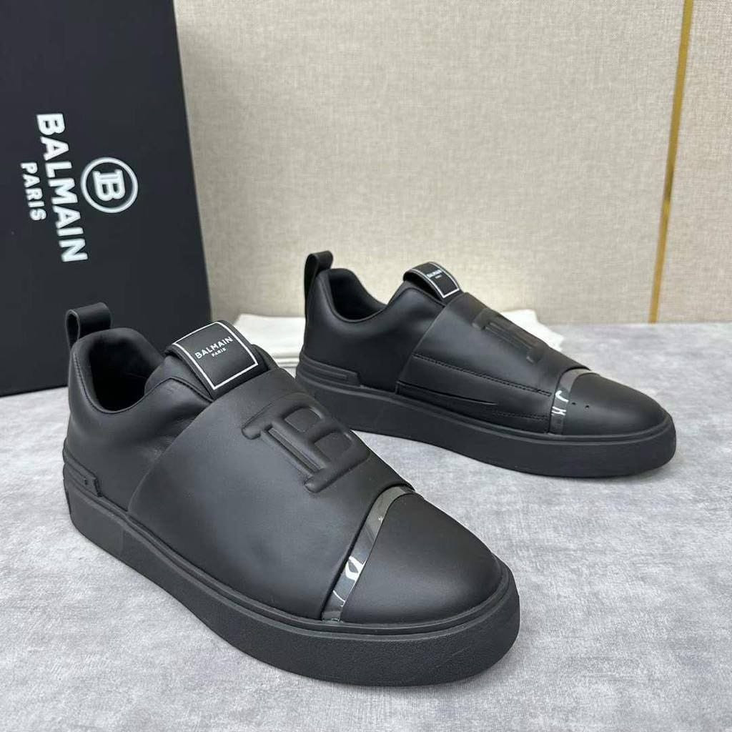 Paire Balmain